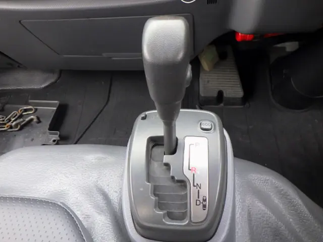 いすゞ エルフ TPG-NKR85R(2WD)の写真23