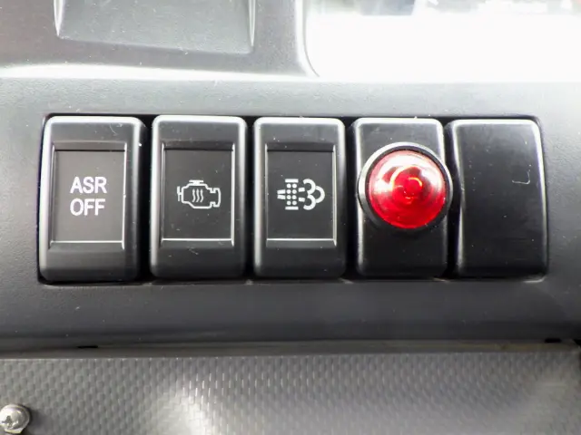 いすゞ エルフ TPG-NKR85R(2WD)の写真26