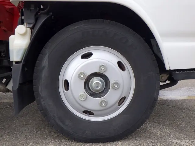 いすゞ エルフ TPG-NKR85R(2WD)の写真32