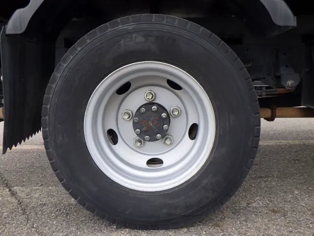 いすゞ エルフ TPG-NKR85R(2WD)の写真33