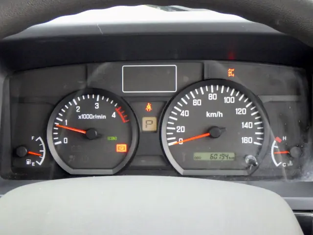 いすゞ エルフ TPG-NKR85R(2WD)の写真49