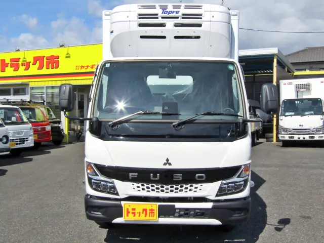 3000ccのディーゼルターボエンジンに5MTを搭載☆フル積載でも元気よく走ってくれます♪|三菱 キャンター 2RG-FBAV0(2WD)の写真2