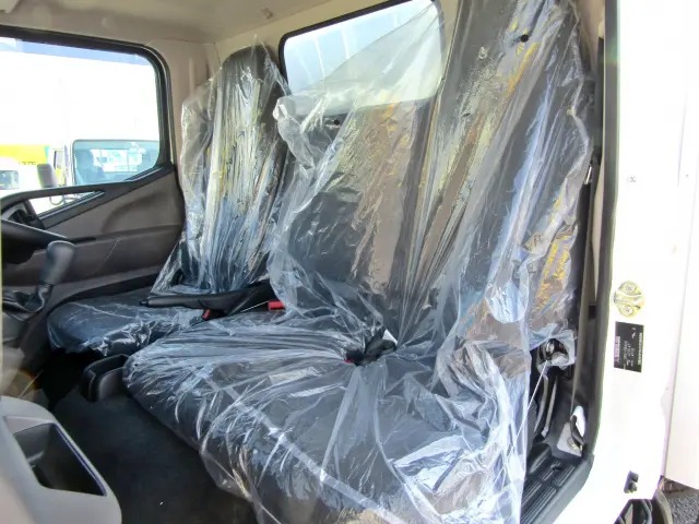 三菱 キャンター 2RG-FBAV0(2WD)の写真19