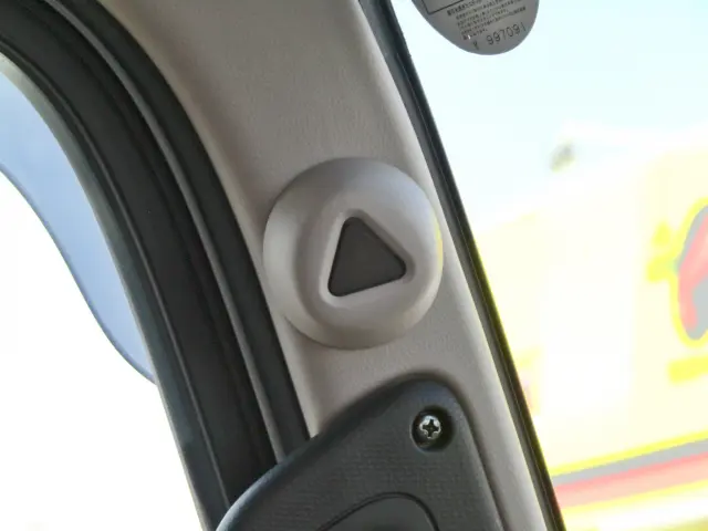 三菱 キャンター 2RG-FBAV0(2WD)の写真27