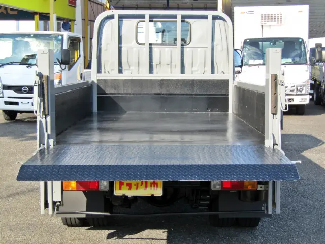 荷台内面はこんな感じ♪|トヨタ ダイナ TKG-XZC600(2WD)の写真5