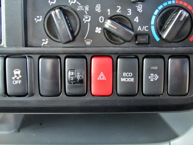 トヨタ ダイナ TKG-XZC600(2WD)の写真21