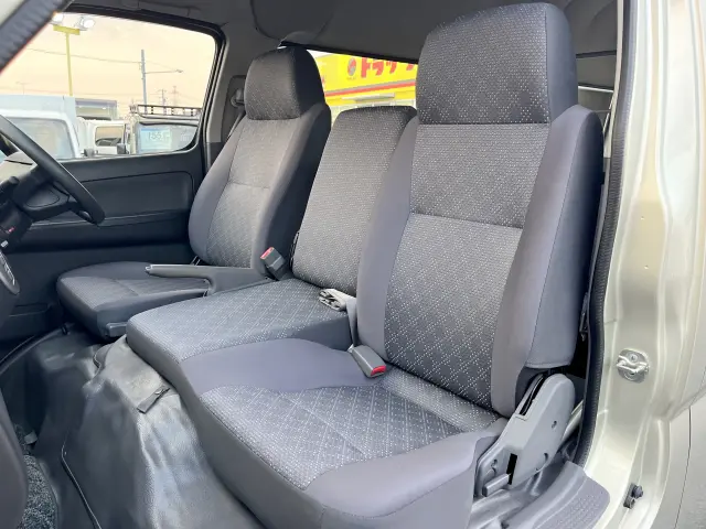 日産 キャラバン CBF-CSGE25(2WD)の写真23