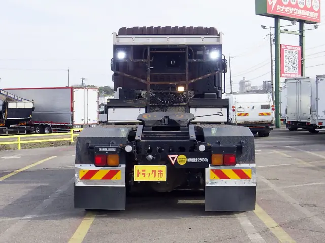 いすゞ ギガ QDG-EXZ52BJ(6x4)の写真6