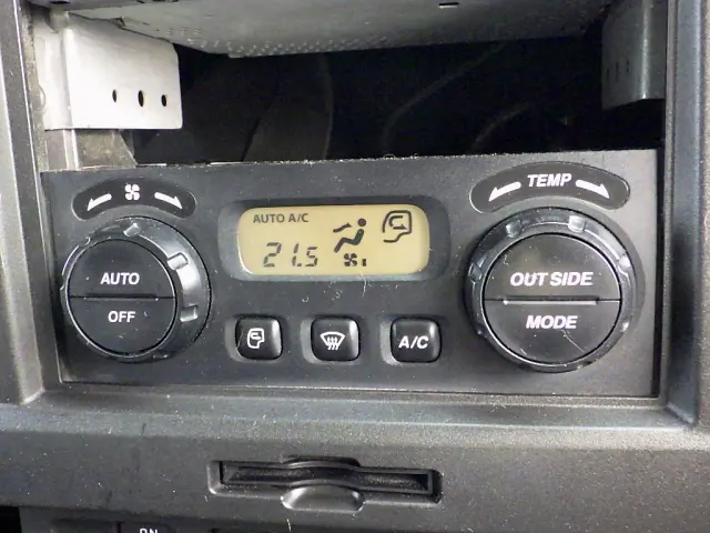 いすゞ ギガ QDG-EXZ52BJ(6x4)の写真18