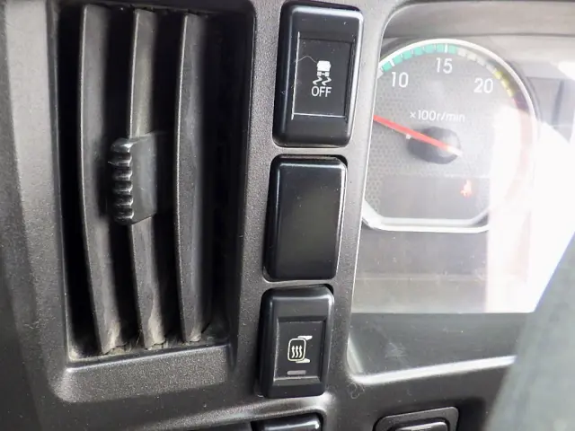 いすゞ ギガ QDG-EXZ52BJ(6x4)の写真22