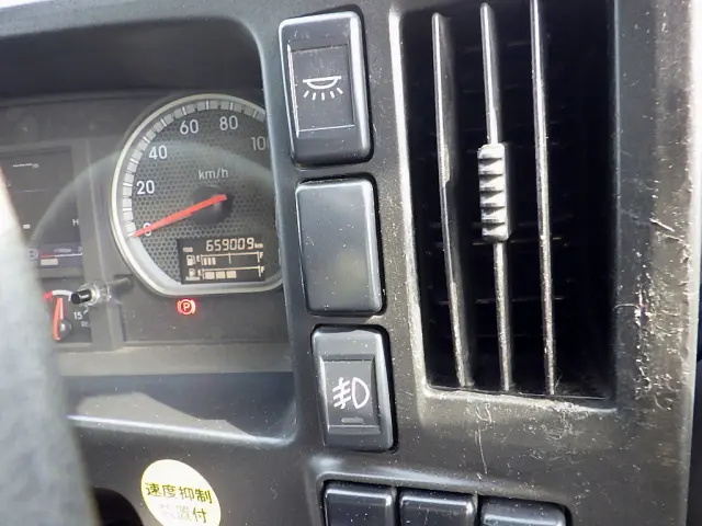 いすゞ ギガ QDG-EXZ52BJ(6x4)の写真24