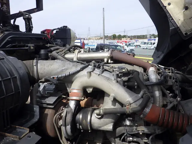いすゞ ギガ QDG-EXZ52BJ(6x4)の写真35