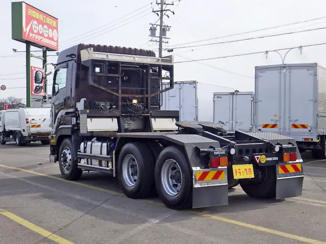 いすゞ ギガ QDG-EXZ52BJ(6x4)の写真38