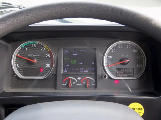 いすゞ ギガ QDG-EXZ52BJ(6x4)の写真49