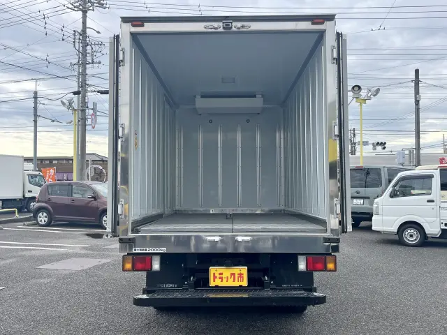 いすゞ エルフ 2RG-NMR88AN(2WD)の写真7