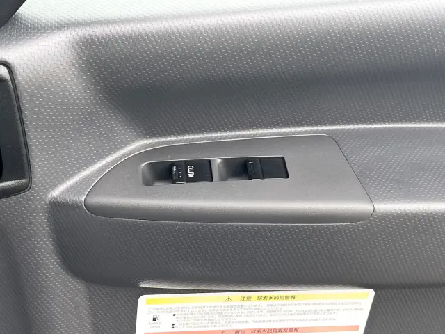 いすゞ エルフ 2RG-NMR88AN(2WD)の写真31