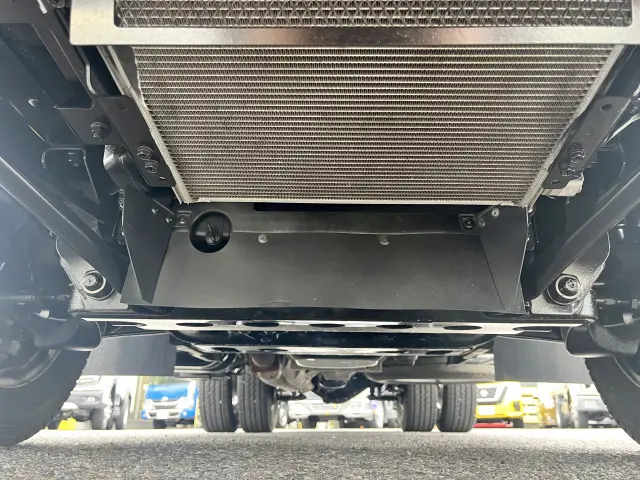 いすゞ エルフ 2RG-NMR88AN(2WD)の写真40