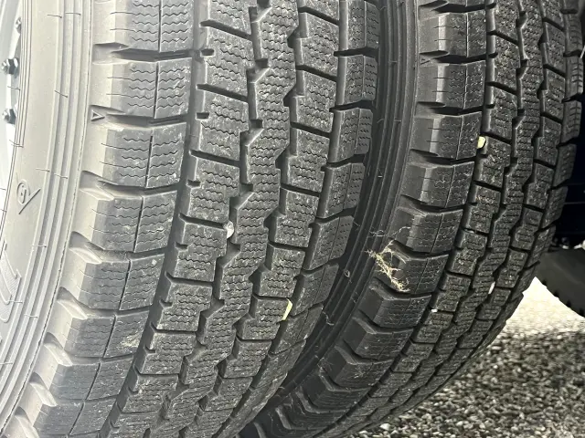 いすゞ エルフ 2RG-NMR88AN(2WD)の写真49