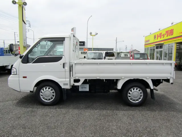 目立つキズや看板アトなどもなくキレイな状態を保ったおススメの１台☆|マツダ ボンゴトラック DBF-SLP2T(2WD)の写真3