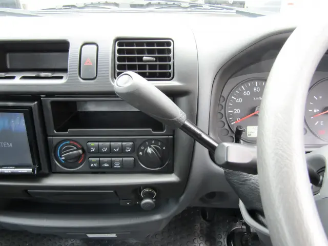 マツダ ボンゴトラック DBF-SLP2T(2WD)の写真18