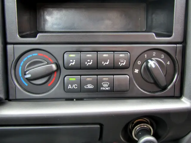 マツダ ボンゴトラック DBF-SLP2T(2WD)の写真22