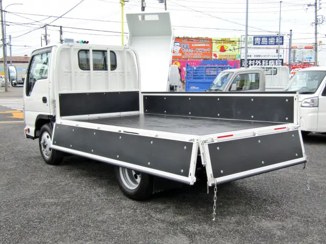 板ワレやウキもなくキレイな状態を維持しています☆|日産 アトラス 2RG-AHS88A(4WD)の写真7