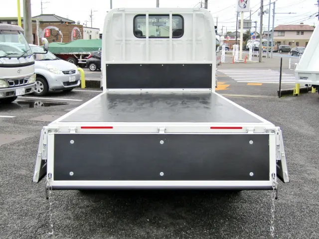 もちろん3方開きですので、左右後ろのどこからでも積み降ろしが可能です♪|日産 アトラス 2RG-AHS88A(4WD)の写真8