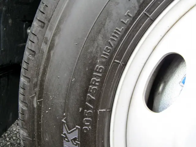 日産 アトラス 2RG-AHS88A(4WD)の写真38