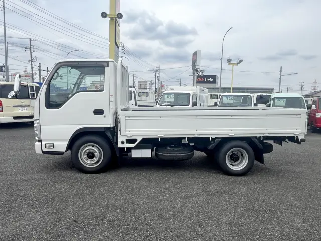 目立つキズや看板アトなどもなくキレイな状態を保ったおススメの１台☆|マツダ タイタン 2RG-LJR88A(2WD)の写真3