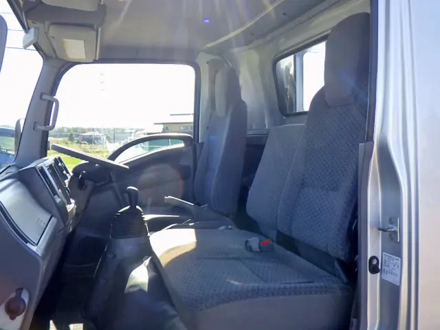 いすゞ エルフ TPG-NPR85AR(2WD)の写真14