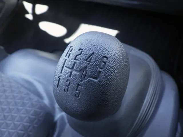 いすゞ エルフ TPG-NPR85AR(2WD)の写真17