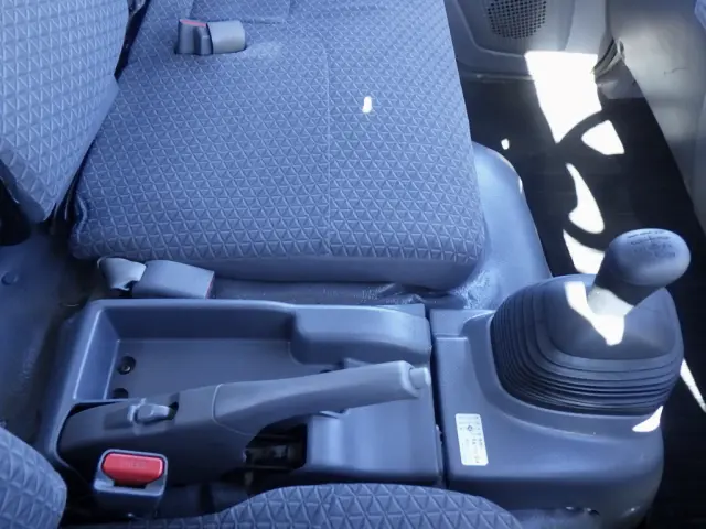 いすゞ エルフ TPG-NPR85AR(2WD)の写真23