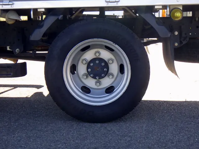 いすゞ エルフ TPG-NPR85AR(2WD)の写真36