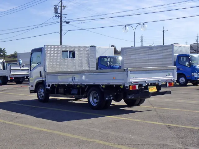 いすゞ エルフ TPG-NPR85AR(2WD)の写真43