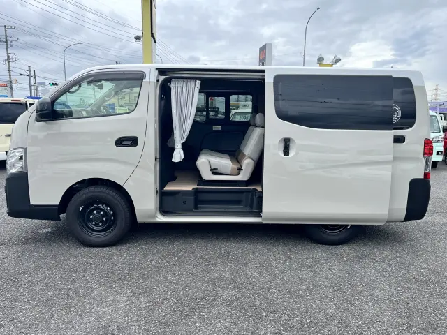 日産 キャラバン 3DF-VN6E26(4WD)の写真4
