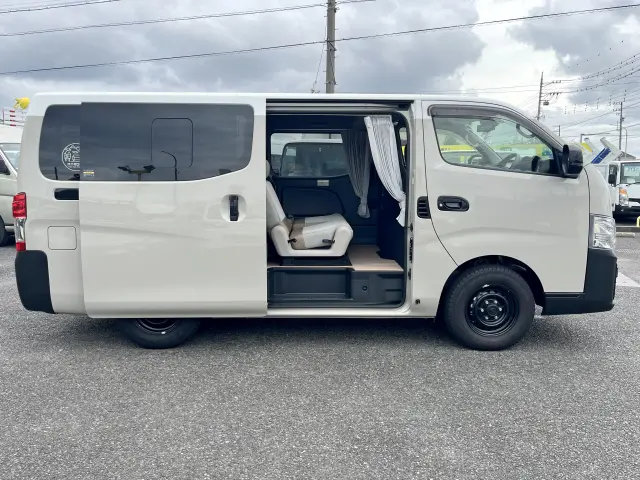 日産 キャラバン 3DF-VN6E26(4WD)の写真6