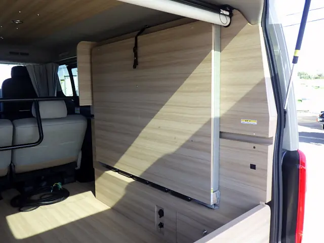 日産 キャラバン 3DF-VN6E26(4WD)の写真8