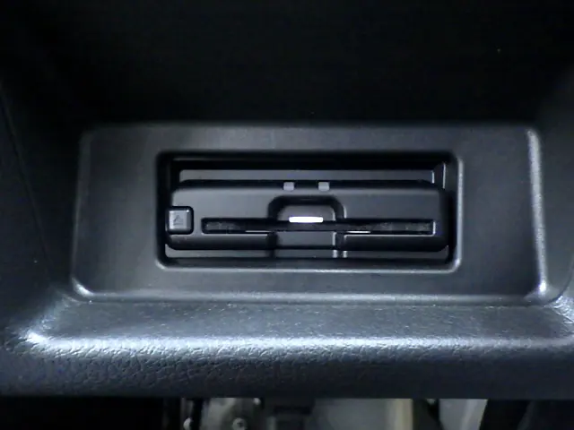 日産 キャラバン 3DF-VN6E26(4WD)の写真12