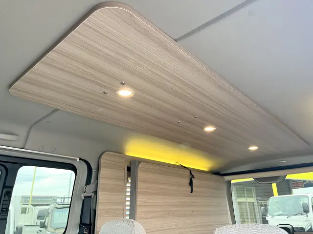 日産 キャラバン 3DF-VN6E26(4WD)の写真17