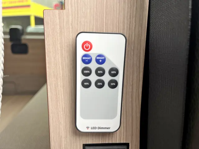 日産 キャラバン 3DF-VN6E26(4WD)の写真18