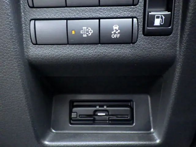 日産 キャラバン 3DF-VN6E26(4WD)の写真21