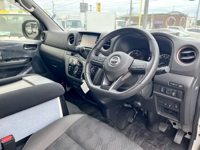 日産 キャラバン 3DF-VN6E26(4WD)の写真23