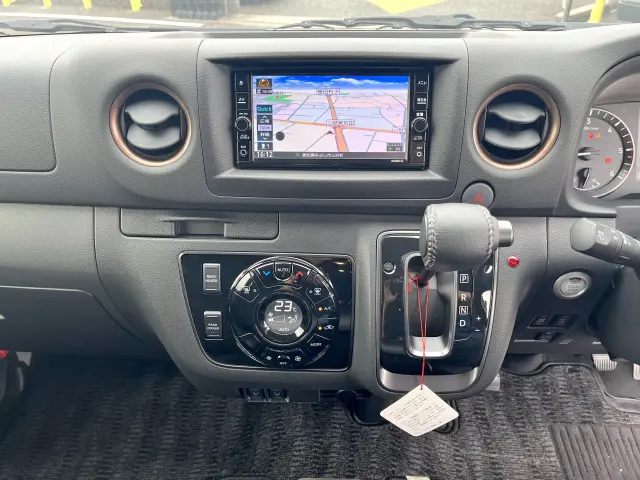 日産 キャラバン 3DF-VN6E26(4WD)の写真27