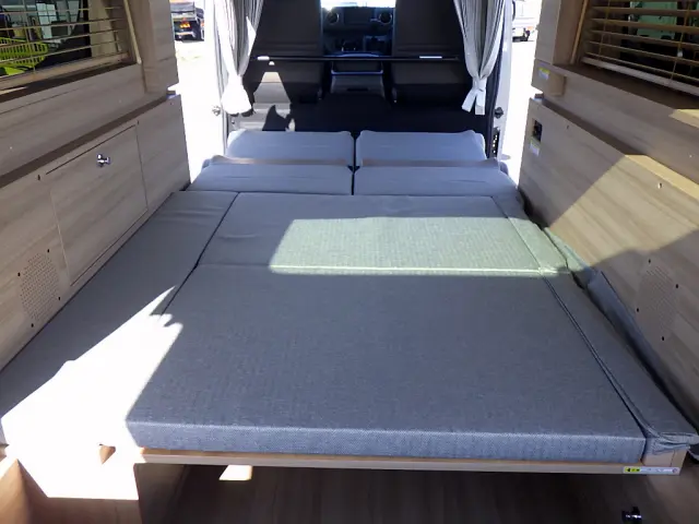 日産 キャラバン 3DF-VN6E26(4WD)の写真34