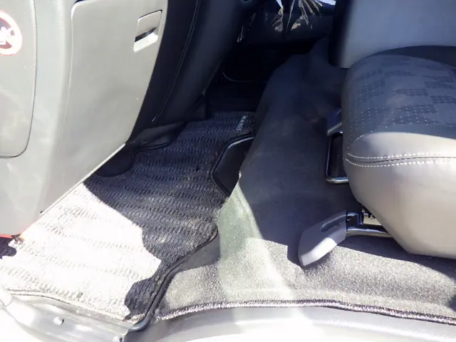 日産 キャラバン 3DF-VN6E26(4WD)の写真46