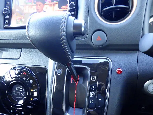 日産 キャラバン 3DF-VN6E26(4WD)の写真48