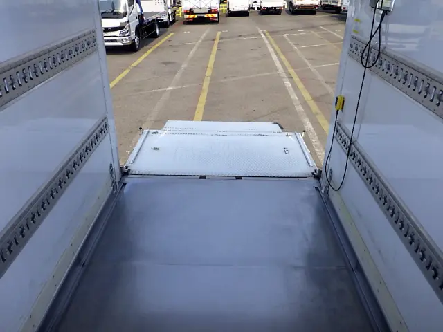 日野 デュトロ TKG-XZU605M(2WD)の写真10