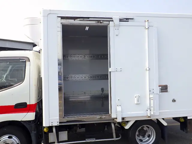 日野 デュトロ TKG-XZU605M(2WD)の写真39