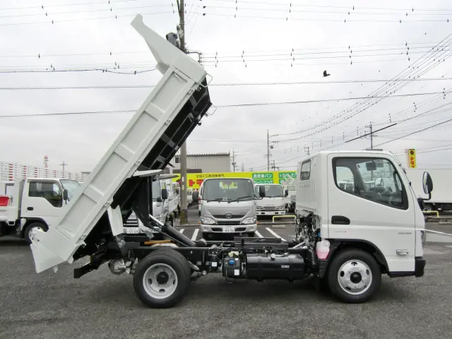 ダンプ機構も快調に稼働中!|三菱 キャンター 2RG-FBA60(2WD)の写真10