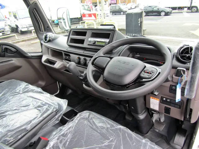 三菱 キャンター 2RG-FBA60(2WD)の写真16